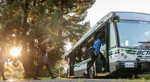 Kelowna council to explore offering free transit to youth up to 18