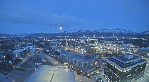 Kelowna weather: Sunshine, high of 6ºC, chance of flurries in the morning